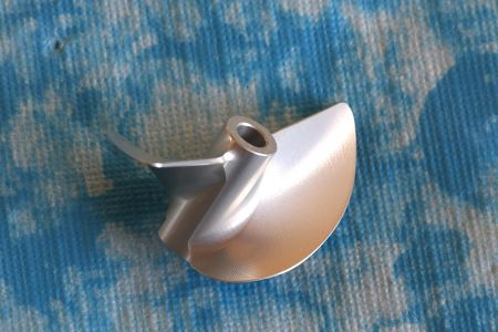 CNC Alu Propeller 52/2 x1,9 Fahrfertig links