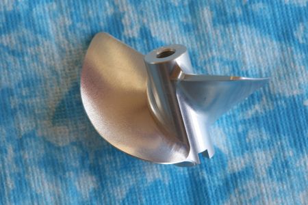 CNC Alu Propeller 66/2 x1,9 Fahrfertig rechts