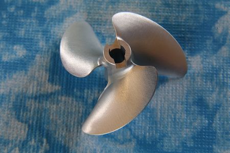 CNC Alu Propeller 44/3 x1,4 Fahrfertig links ( X Serie)