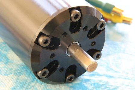 SSS BL Motor 5684/1360KV / 5D