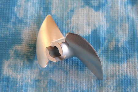 CNC Alu Propeller 37/2 x1,4 Fahrfertig links