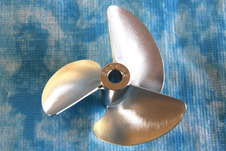 CNC Alu Propeller 54/3 x1,4 Fahrfertig, links