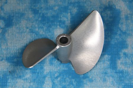 CNC Alu Propeller 54/2 x1,4 Fahrfertig links