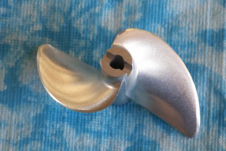 CNC Alu Propeller 60/2 x1,9 Fahrfertig links