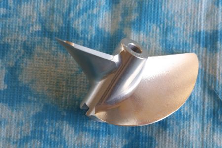 CNC Alu Propeller 62/2 x1,9 Fahrfertig links