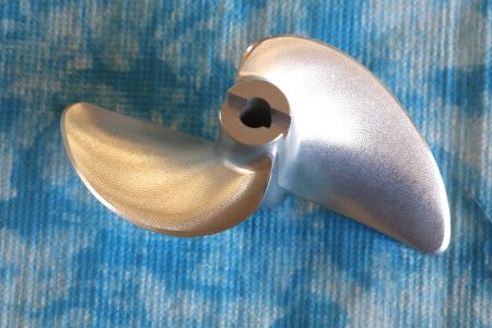 CNC Alu Propeller 62/2 x1,9 Fahrfertig links