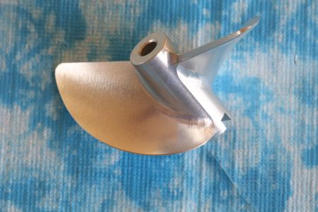 CNC Alu Propeller 64/2 x1,9 Fahrfertig rechts