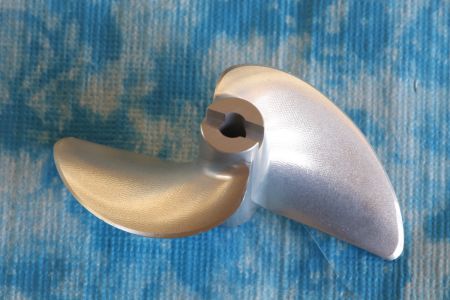 CNC Alu Propeller 64/2 x1,9 Fahrfertig links