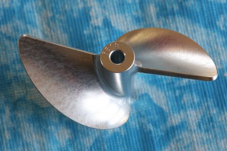CNC Alu Propeller 68/2 x1,9 Fahrfertig rechts