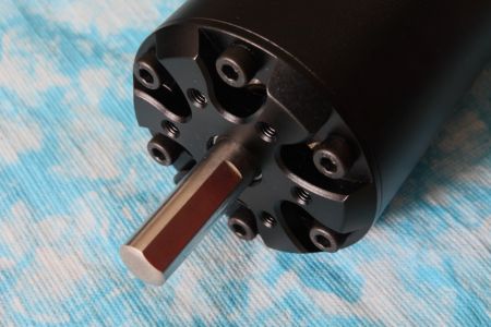 BL Motor SSS 56133/600KV V2