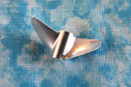 CNC Alu Propeller 44/2 x1,7 Fahrfertig links