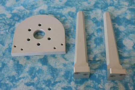 Motorhalter für 56er BL Motore, Alu, zum einlaminieren