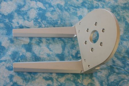 Motorhalter für 56er BL Motore, Alu, zum einlaminieren