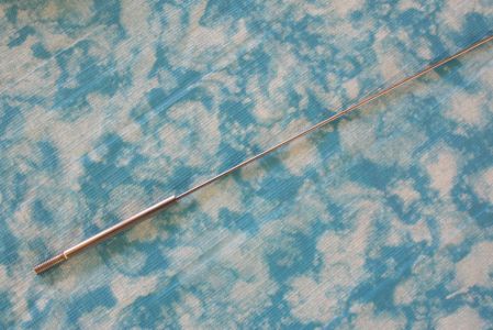 VA Endstück 60 x 4 mm mit 1,5 mm Federstahlwelle, M4 Propeller, re.
