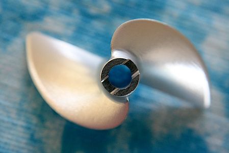 CNC Alu Propeller 45/2 x1,9 Fahrfertig links