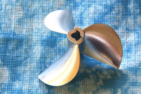 CNC Alu Propeller 52/3 x1,8 Fahrfertig, links