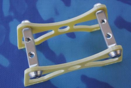 GFK Servohalter für Standartservo`s