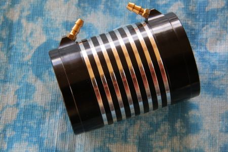 Kühlmantel für 40er Brushlessmotor, 70 mm lang, schwarz/silber //