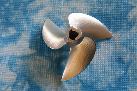 CNC Alu Propeller 42/3 x1,4 Fahrfertig links (D Serie)