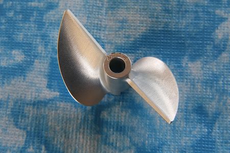 CNC Alu Propeller 47/2 x1,4 Fahrfertig rechts, D- Serie