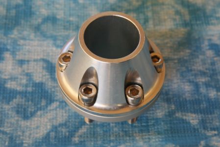 Auspuff- Durchführung D= 34 mm, d= 16 mm