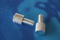 Alu Rändelschraube M4 x 13 mm