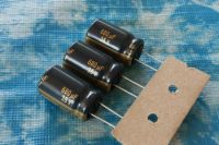 Kondensator 35V 680µF